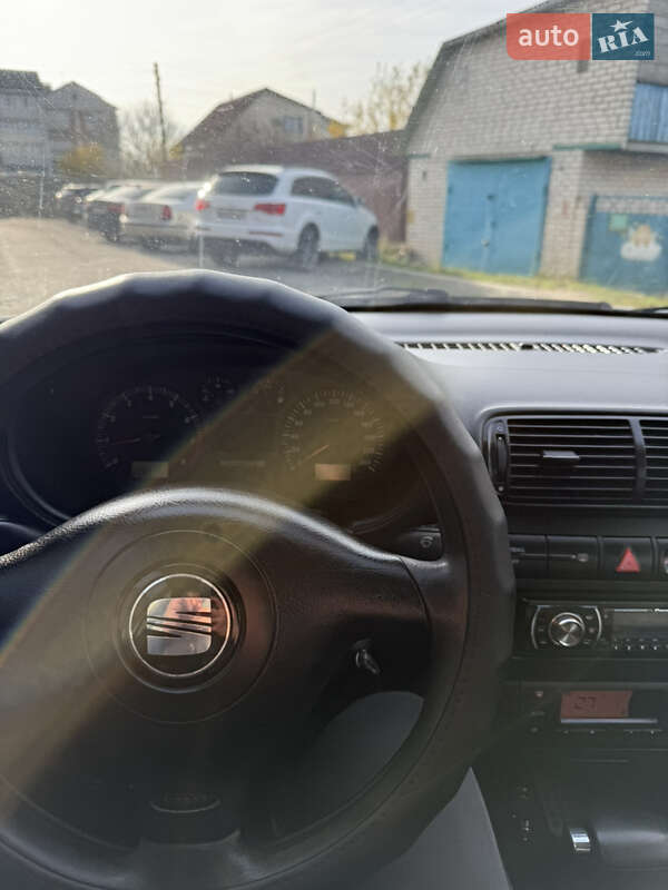 Хетчбек SEAT Leon 2003 в Чернігові фото 27 Хетчбек SEAT Leon 2003 в Чернігові