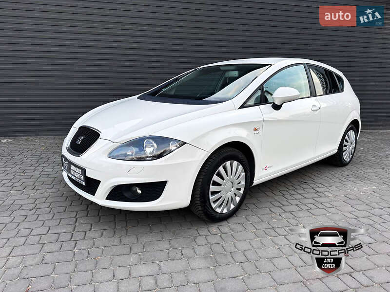 Хетчбек SEAT Leon 2012 в Кам'янському
