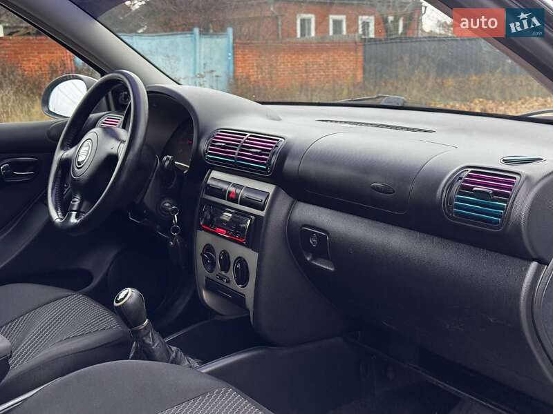 Хэтчбек SEAT Leon 2004 в Ахтырке фото 30 Хэтчбек SEAT Leon 2004 в Ахтырке