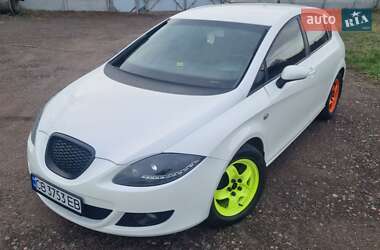 Хетчбек SEAT Leon 2006 в Чернігові