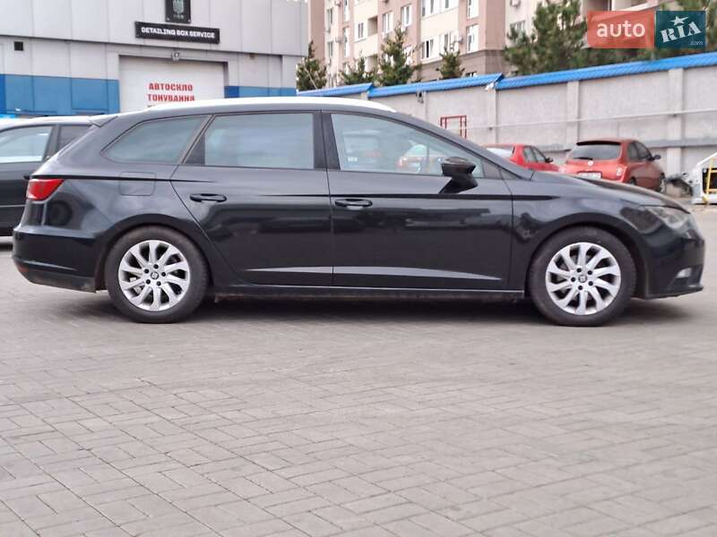 Універсал SEAT Leon 2014 в Одесі