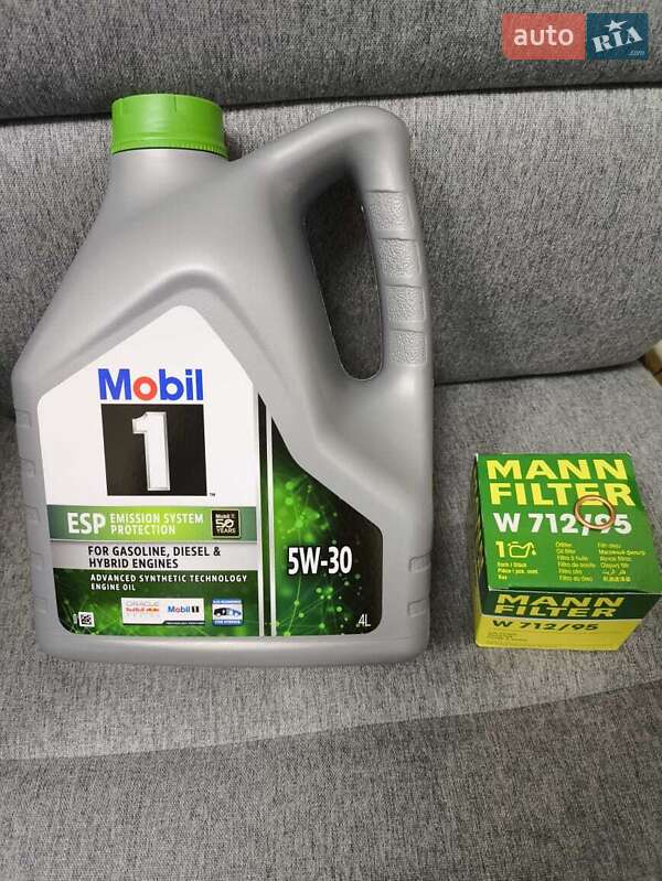 Хэтчбек SEAT Leon 2013 в Лубнах