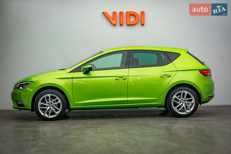 Хэтчбек SEAT Leon 2016 в Киеве