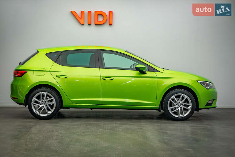 Хэтчбек SEAT Leon 2016 в Киеве