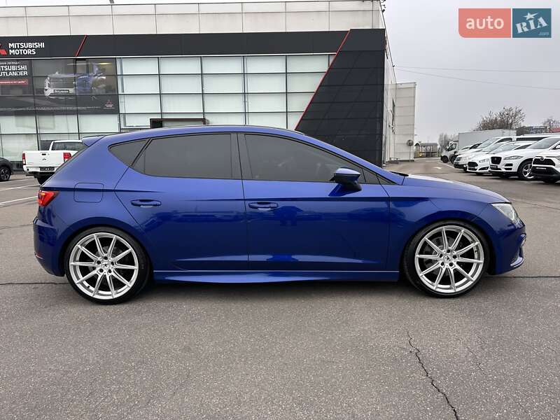 Хэтчбек SEAT Leon 2018 в Киеве фото 8 Хэтчбек SEAT Leon 2018 в Киеве