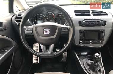 Хэтчбек SEAT Leon 2010 в Львове