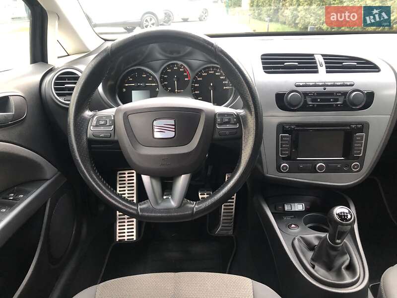 Хетчбек SEAT Leon 2010 в Львові