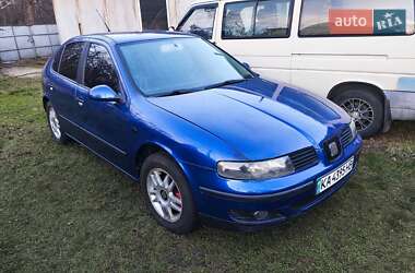 Хэтчбек SEAT Leon 2003 в Киеве