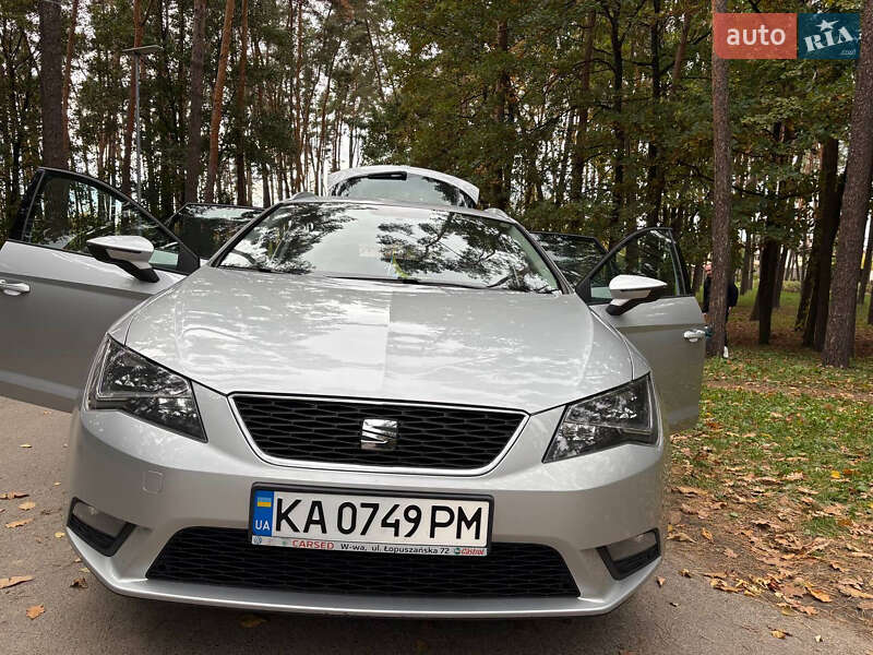 Универсал SEAT Leon 2015 в Киеве