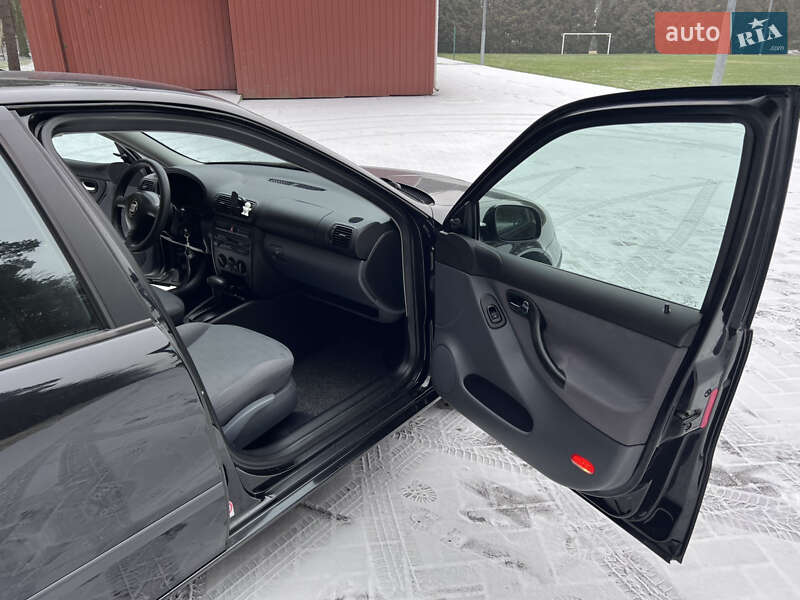 Хетчбек SEAT Leon 2001 в Львові