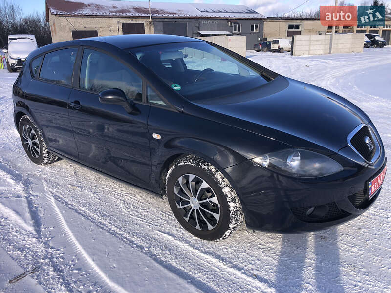 Хэтчбек SEAT Leon 2006 в Радивилове