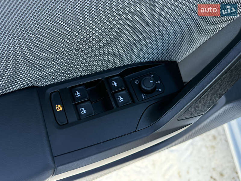 Універсал SEAT Leon 2022 в Луцьку