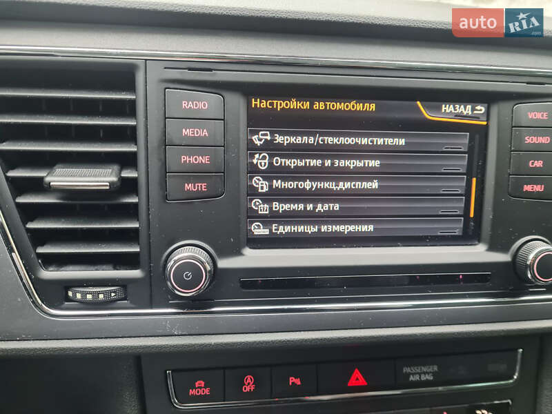 Хэтчбек SEAT Leon 2015 в Киеве