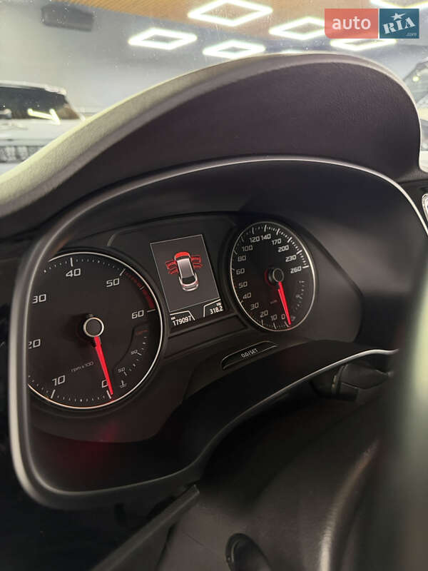 Универсал SEAT Leon 2016 в Киеве