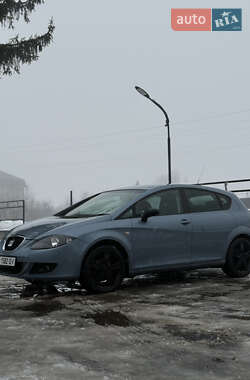 Хетчбек SEAT Leon 2005 в Корсунь-Шевченківському