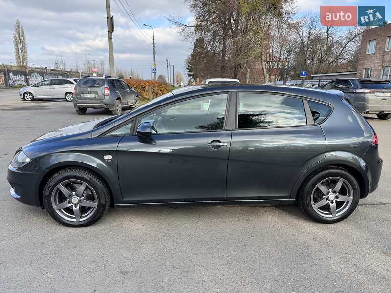 Хэтчбек SEAT Leon 2010 в Луцке фото 16 Хэтчбек SEAT Leon 2010 в Луцке