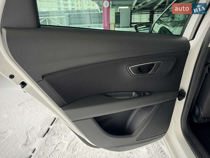 Универсал SEAT Leon 2016 в Киеве фото 37 Универсал SEAT Leon 2016 в Киеве