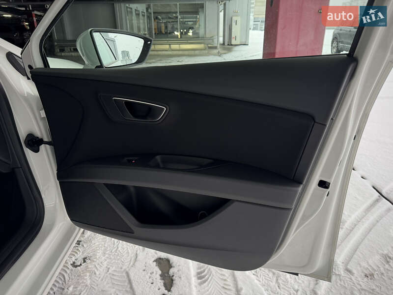 Универсал SEAT Leon 2016 в Киеве фото 46 Универсал SEAT Leon 2016 в Киеве