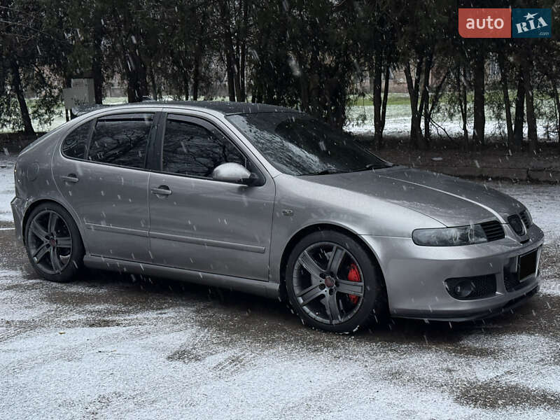 Хэтчбек SEAT Leon 2004 в Каменском фото 32 Хэтчбек SEAT Leon 2004 в Каменском