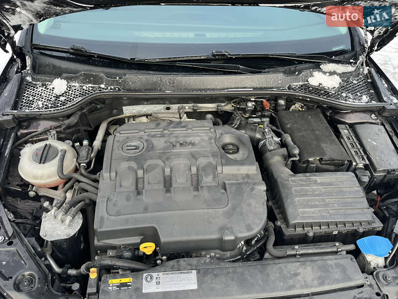 Хэтчбек SEAT Leon 2017 в Киеве