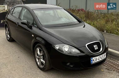 Хэтчбек SEAT Leon 2008 в Киеве