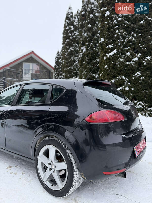 Хэтчбек SEAT Leon 2006 в Луцке