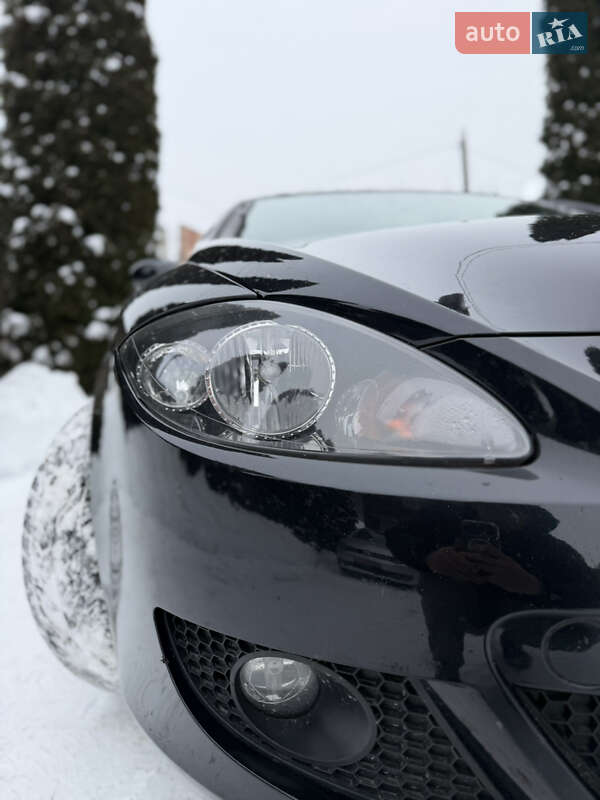 Хэтчбек SEAT Leon 2006 в Луцке