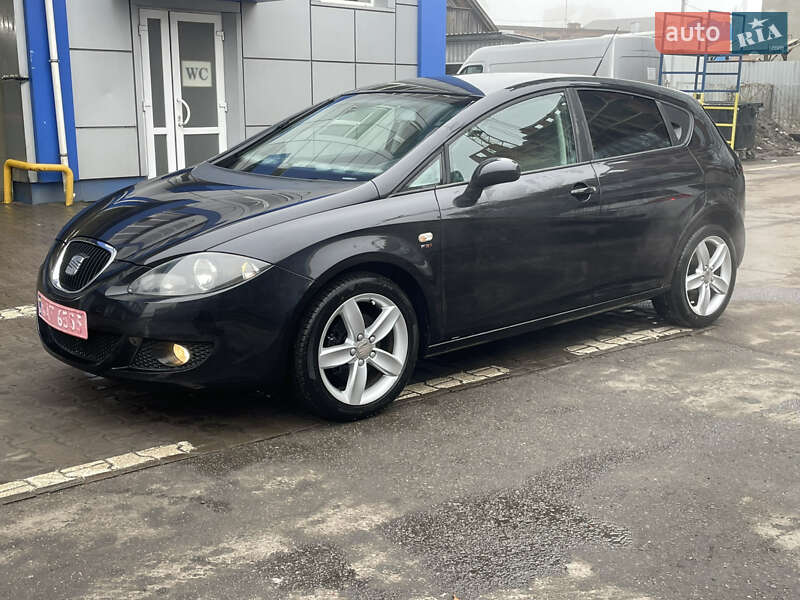 Хэтчбек SEAT Leon 2007 в Житомире