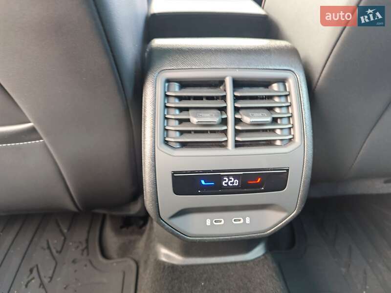 Хэтчбек SEAT Leon 2025 в Кропивницком фото 22 Хэтчбек SEAT Leon 2025 в Кропивницком