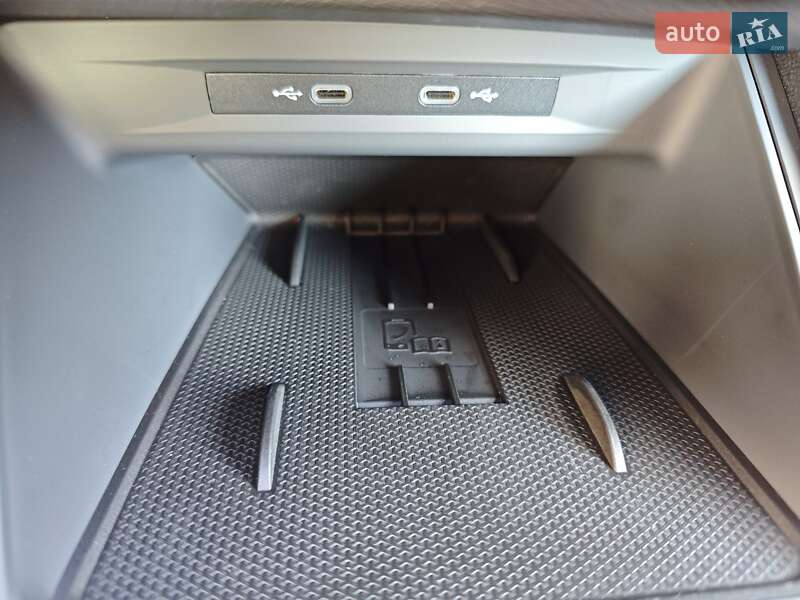 Хэтчбек SEAT Leon 2025 в Кропивницком фото 18 Хэтчбек SEAT Leon 2025 в Кропивницком