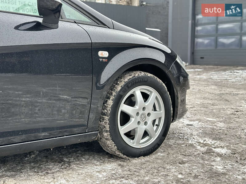 Хетчбек SEAT Leon 2009 в Кам'янському