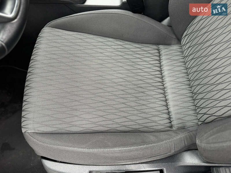 Хетчбек SEAT Leon 2013 в Харкові