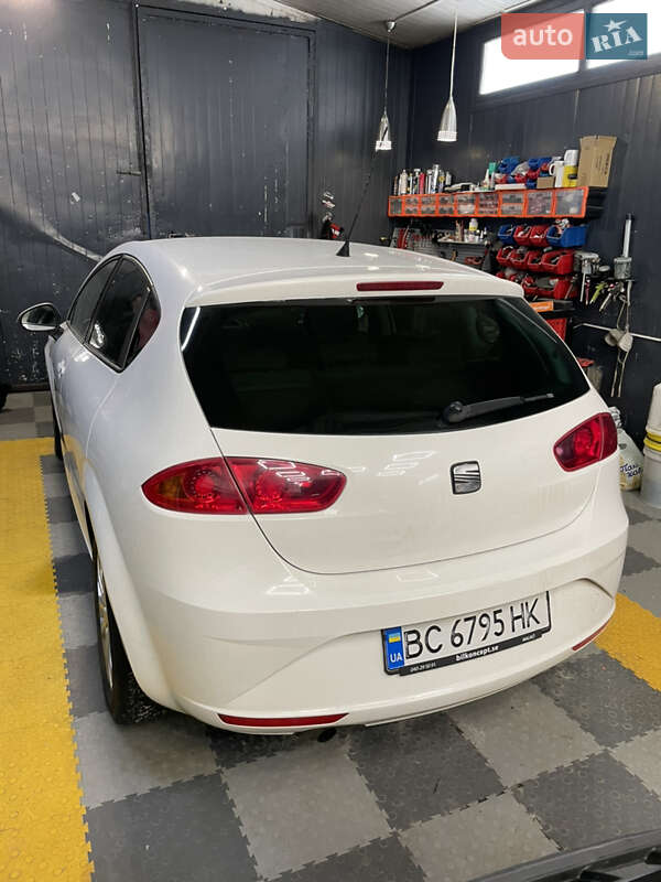 Хетчбек SEAT Leon 2010 в Львові