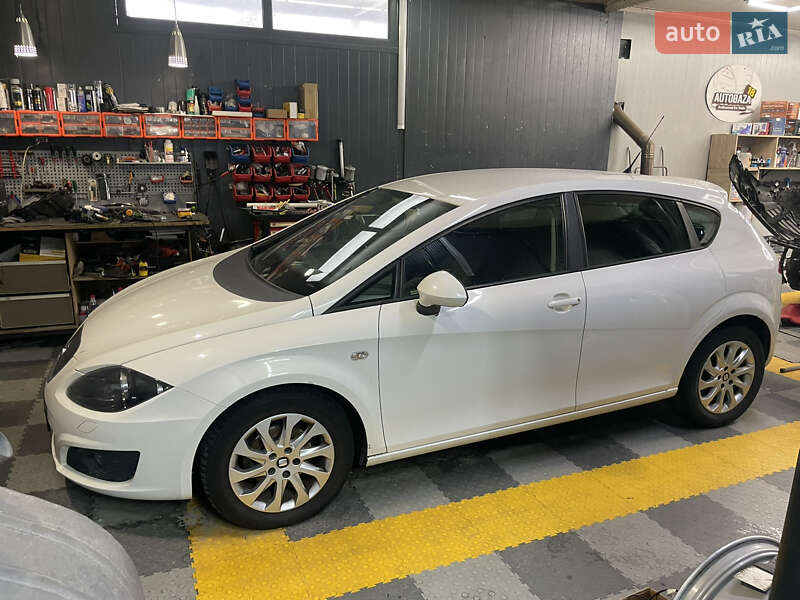 Хетчбек SEAT Leon 2010 в Львові