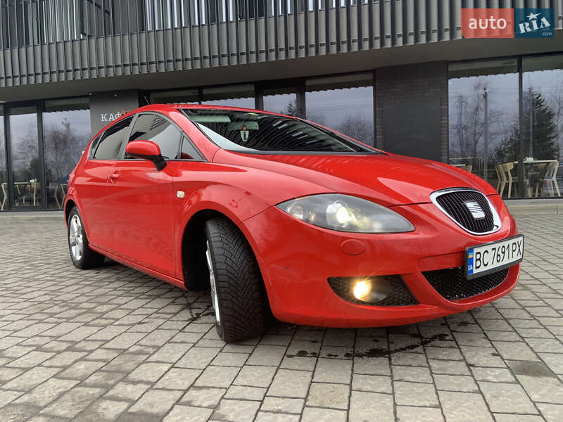 Хэтчбек SEAT Leon 2006 в Ужгороде