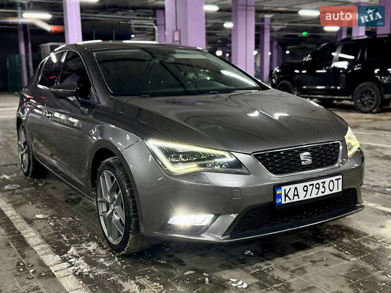 Хетчбек SEAT Leon 2015 в Києві