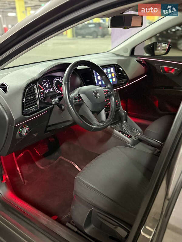 Хетчбек SEAT Leon 2015 в Києві