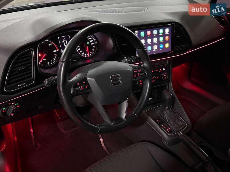 Хетчбек SEAT Leon 2015 в Києві