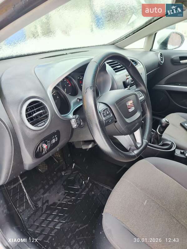 Хэтчбек SEAT Leon 2011 в Черкассах фото 5 Хэтчбек SEAT Leon 2011 в Черкассах