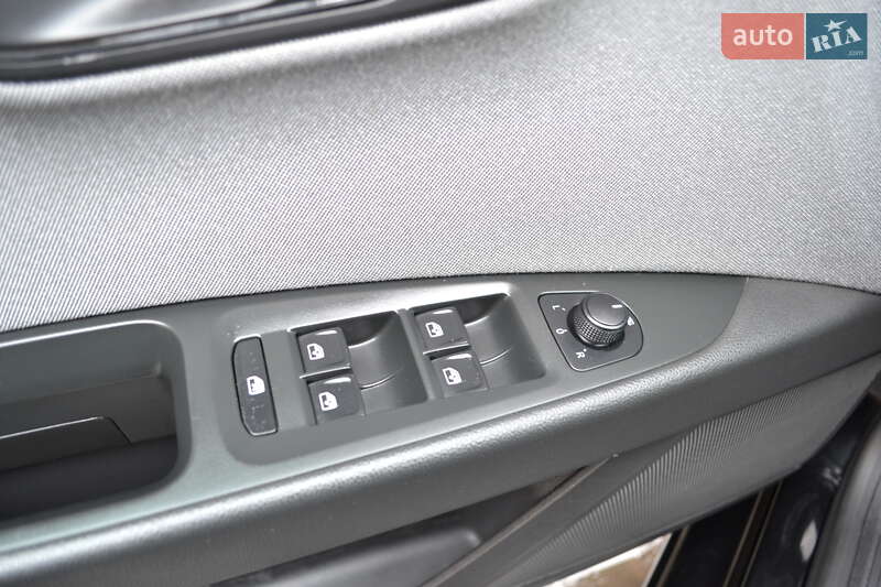 Універсал SEAT Leon 2018 в Рівному фото 25 Універсал SEAT Leon 2018 в Рівному