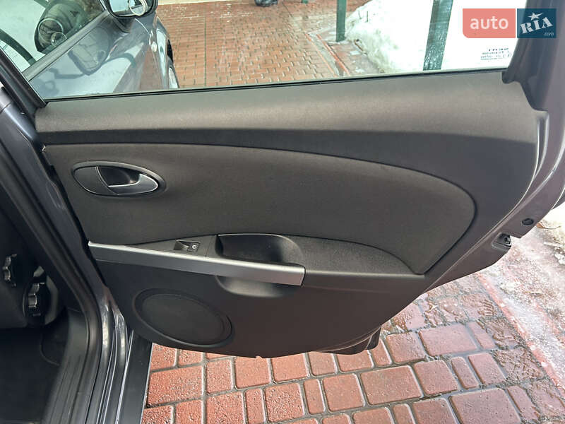 Хетчбек SEAT Leon 2011 в Білій Церкві фото 51 Хетчбек SEAT Leon 2011 в Білій Церкві