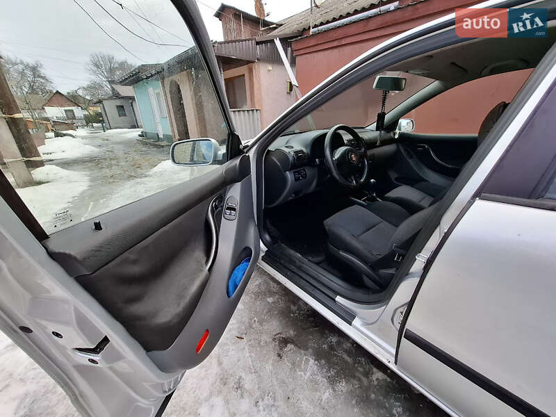 Хэтчбек SEAT Leon 2002 в Гайвороне фото 10 Хэтчбек SEAT Leon 2002 в Гайвороне