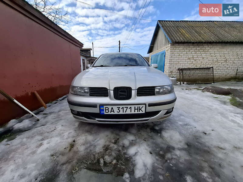 Хэтчбек SEAT Leon 2002 в Гайвороне фото Хэтчбек SEAT Leon 2002 в Гайвороне