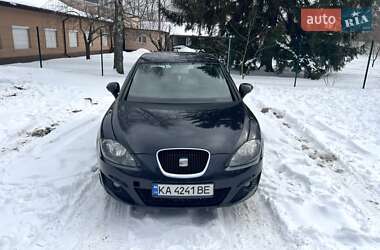 Хэтчбек SEAT Leon 2011 в Киеве