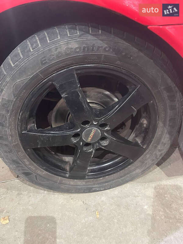 Хетчбек SEAT Leon 2000 в Дніпрі