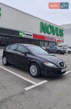 Хэтчбек SEAT Leon 2006 в Киеве