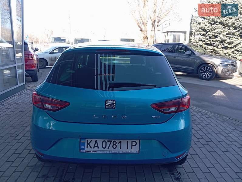 Хетчбек SEAT Leon 2016 в Києві