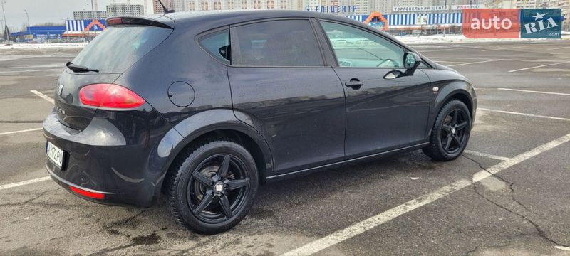Хэтчбек SEAT Leon 2011 в Киеве фото 5 Хэтчбек SEAT Leon 2011 в Киеве