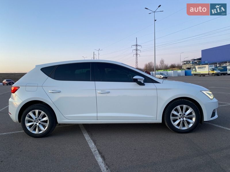 Хэтчбек SEAT Leon 2018 в Ровно