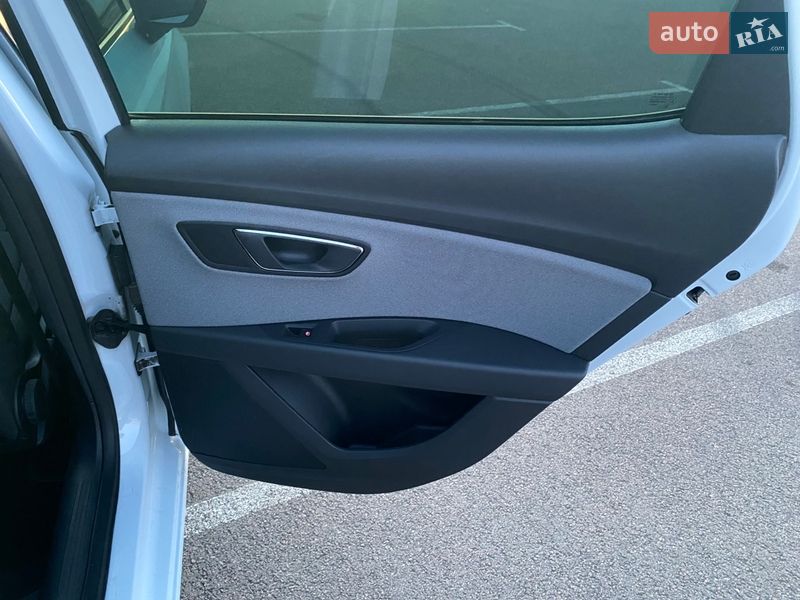 Хэтчбек SEAT Leon 2018 в Ровно